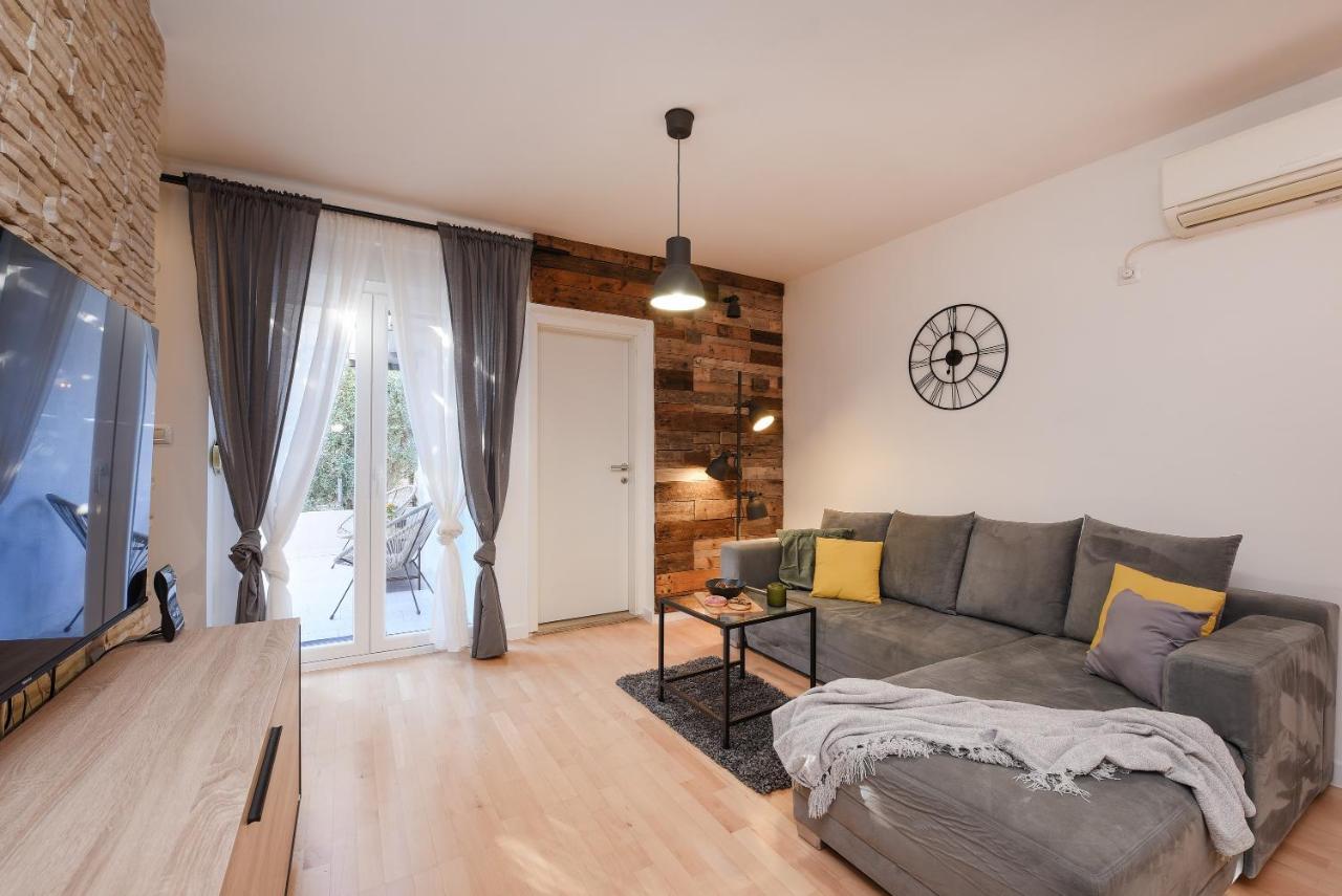 L&R Luxury Apartment- Free Parking Zadar Bagian luar foto